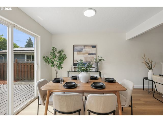 10214 N MIDWAY Ave, Portland, OR 97203