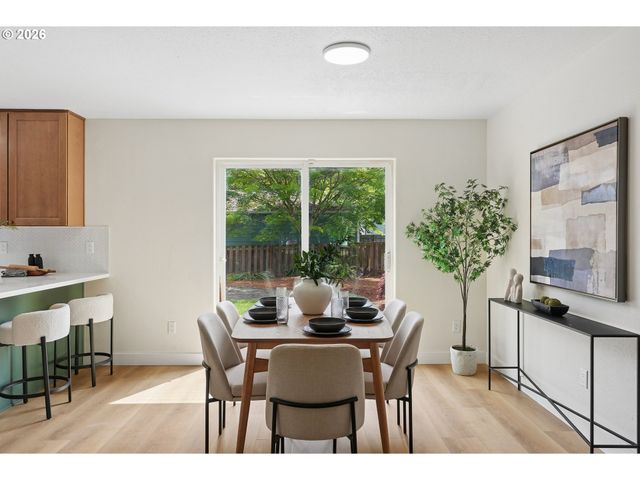 10214 N MIDWAY Ave, Portland, OR 97203