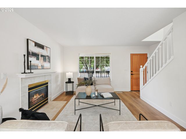 10214 N MIDWAY Ave, Portland, OR 97203