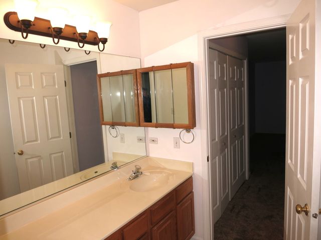 2039 Tamahawk Lane, Naperville, IL 60564