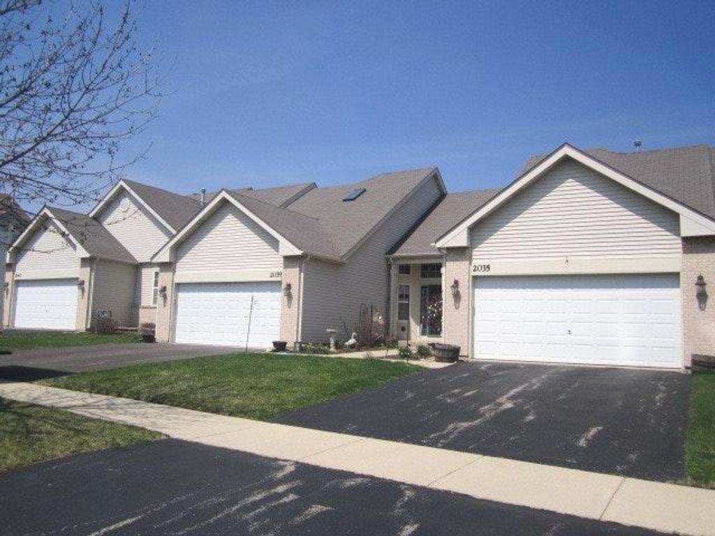 2039 Tamahawk Lane, Naperville, IL 60564