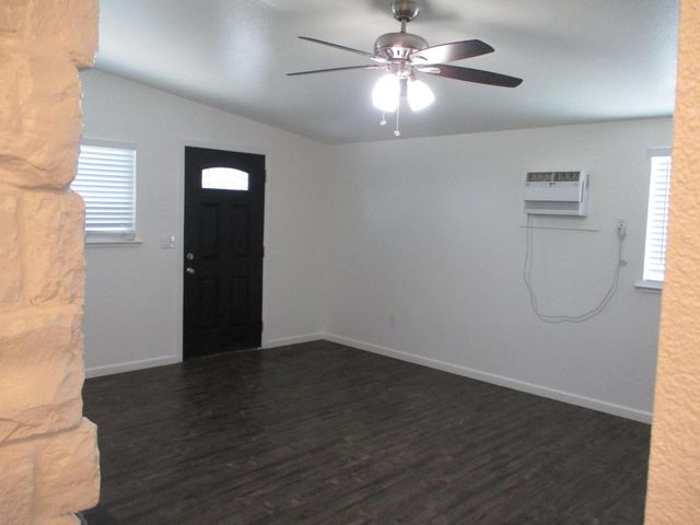 2403 Lever Blvd, Stockton, CA 95206