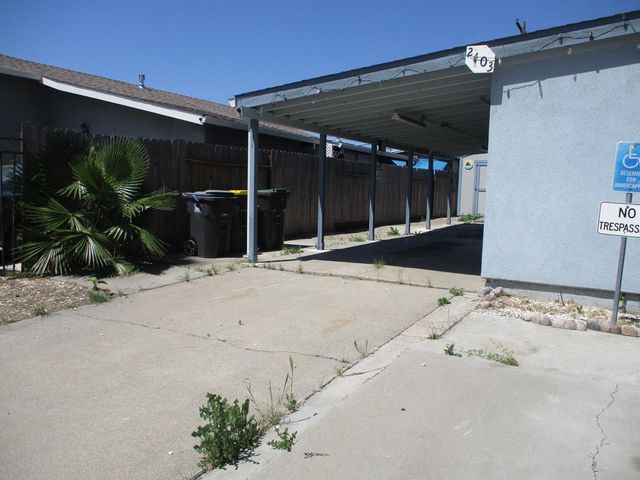 2403 Lever Blvd, Stockton, CA 95206