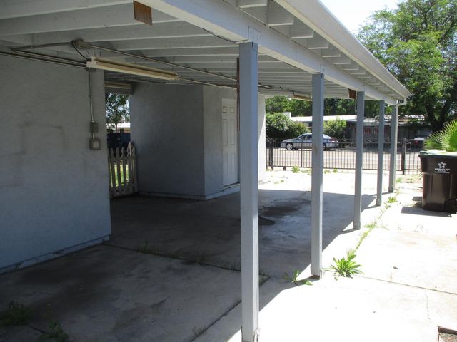 2403 Lever Blvd, Stockton, CA 95206