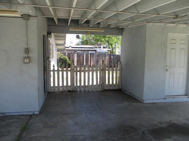 2403 Lever Blvd, Stockton, CA 95206