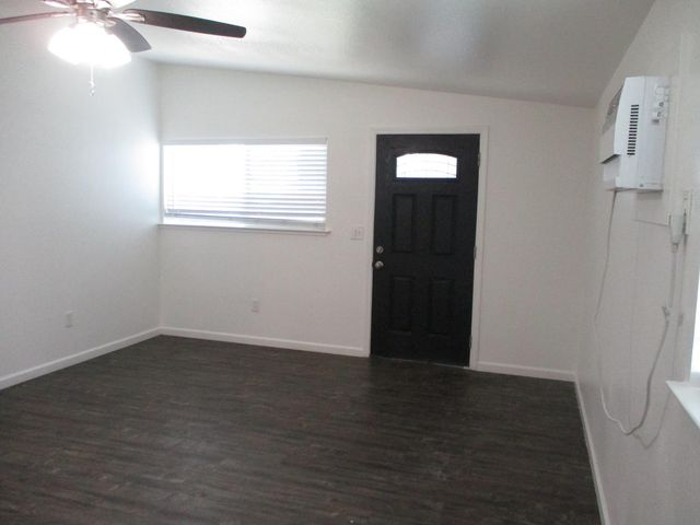 2403 Lever Blvd, Stockton, CA 95206