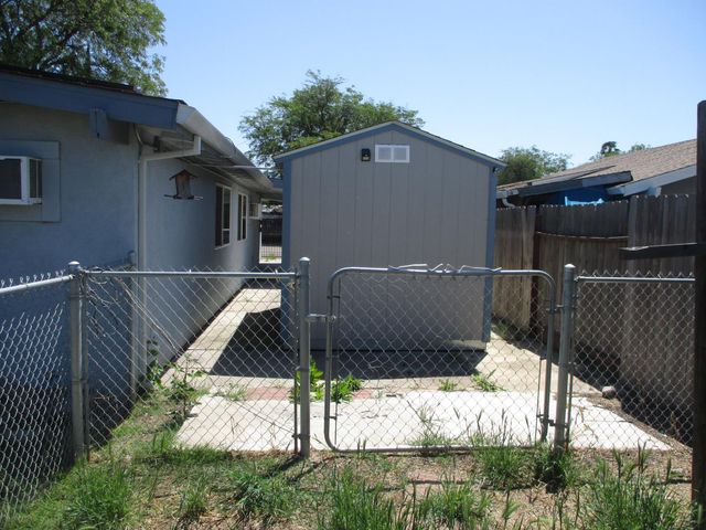 2403 Lever Blvd, Stockton, CA 95206