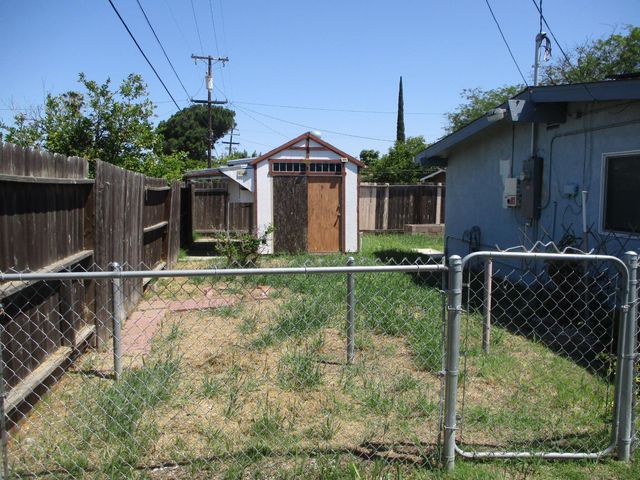 2403 Lever Blvd, Stockton, CA 95206