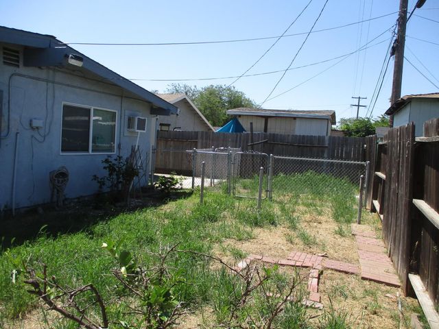 2403 Lever Blvd, Stockton, CA 95206