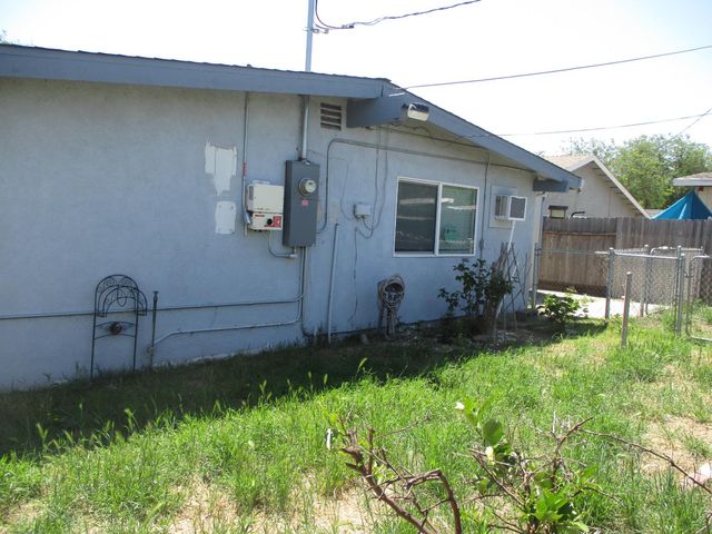 2403 Lever Blvd, Stockton, CA 95206