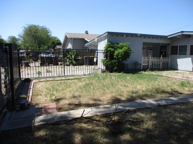 2403 Lever Blvd, Stockton, CA 95206