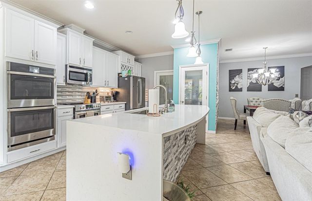 10627 SCENIC HOLLOW DRIVE, Riverview, FL 33578