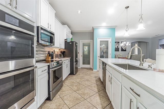 10627 SCENIC HOLLOW DRIVE, Riverview, FL 33578