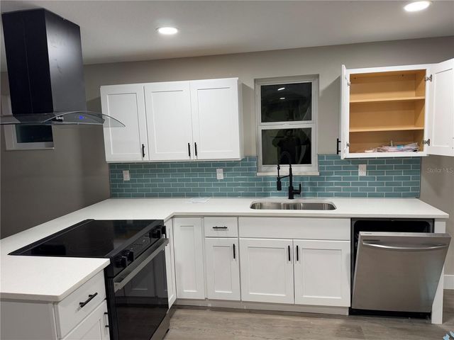 4110 32ND STREET N, St Petersburg, FL 33714