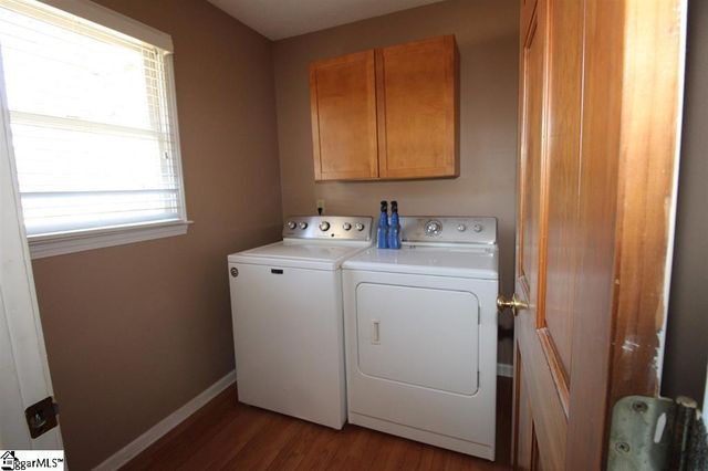 200 Sneeds Drive, Inman, SC 29349