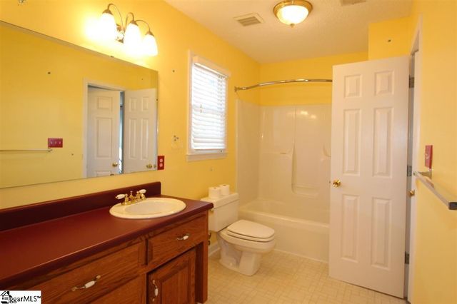 200 Sneeds Drive, Inman, SC 29349