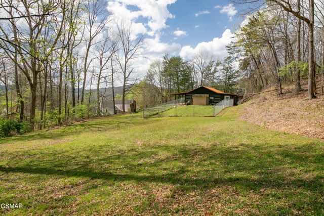 3650 Four Seasons Lane, Sevierville, TN 37862