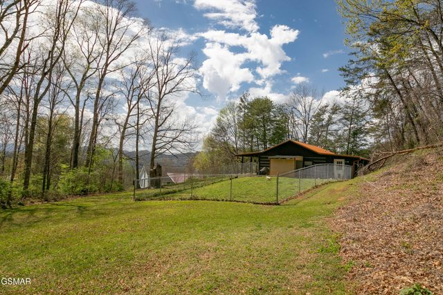 3650 Four Seasons Lane, Sevierville, TN 37862