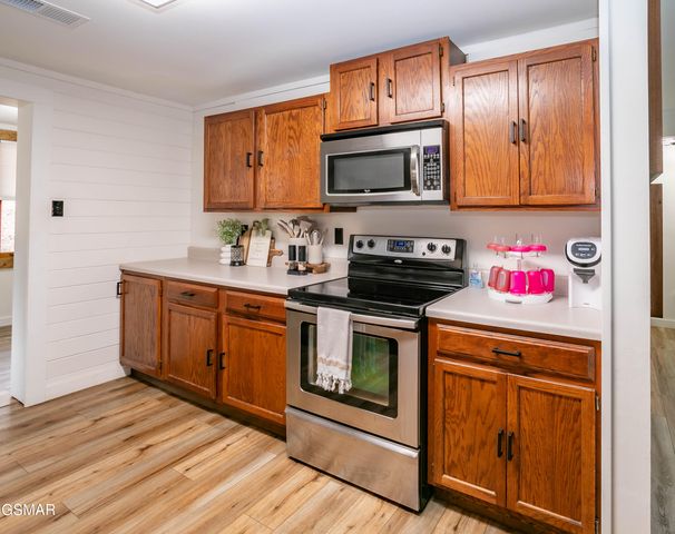 3650 Four Seasons Lane, Sevierville, TN 37862