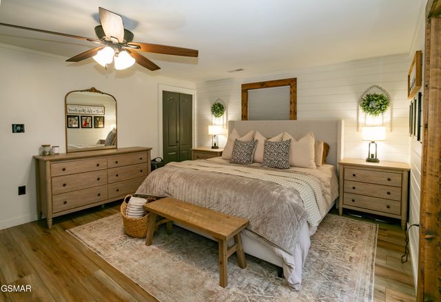 3650 Four Seasons Lane, Sevierville, TN 37862