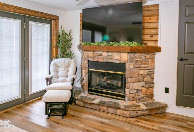 3650 Four Seasons Lane, Sevierville, TN 37862