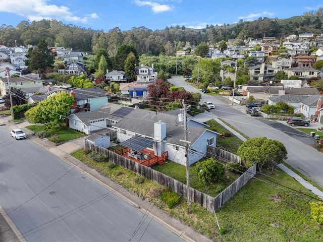 423 Montecito Avenue, El Granada, CA 94018