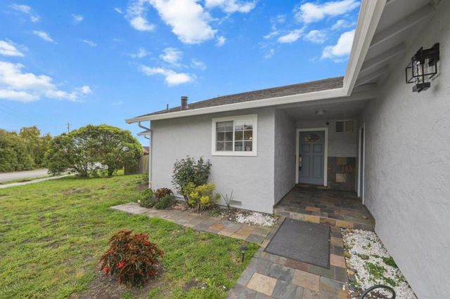 423 Montecito Avenue, El Granada, CA 94018