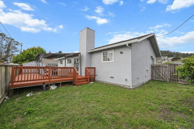423 Montecito Avenue, El Granada, CA 94018