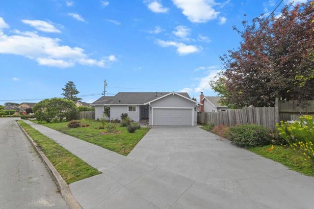 423 Montecito Avenue, El Granada, CA 94018