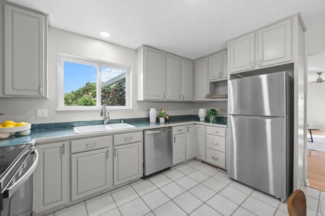 423 Montecito Avenue, El Granada, CA 94018