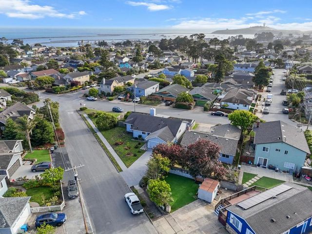 423 Montecito Avenue, El Granada, CA 94018