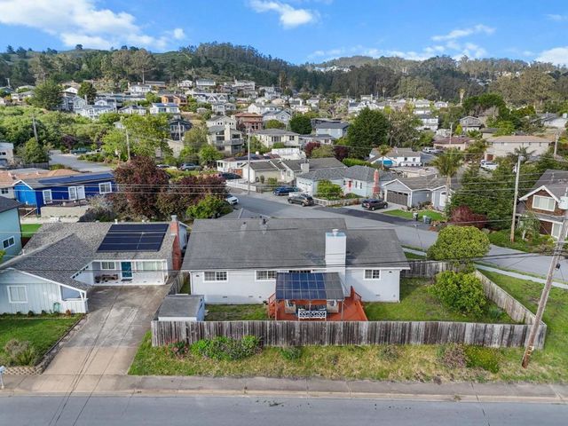 423 Montecito Avenue, El Granada, CA 94018