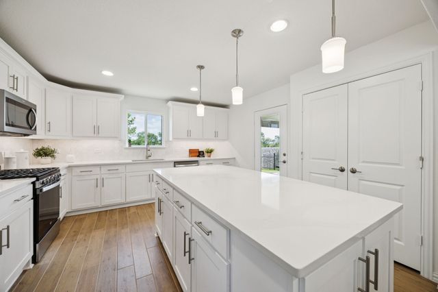 401 Long Pines Drive, Mckinney, TX 75071