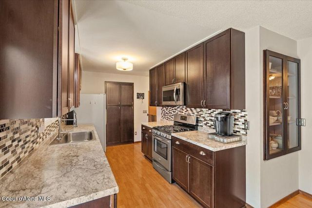 9675 N Valley WAY, Hayden, ID 83835
