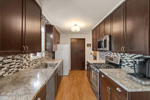 9675 N Valley WAY, Hayden, ID 83835