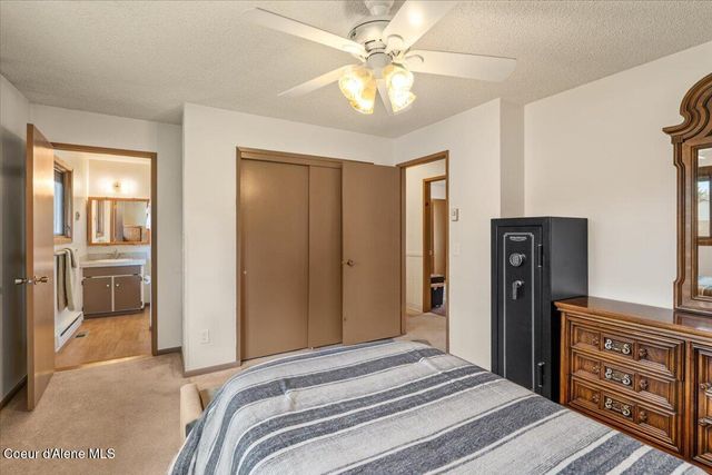 9675 N Valley WAY, Hayden, ID 83835
