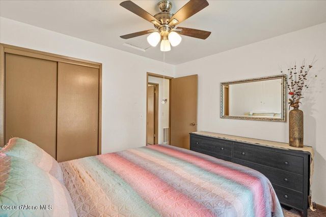 9675 N Valley WAY, Hayden, ID 83835