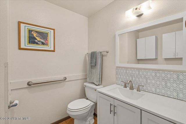 9675 N Valley WAY, Hayden, ID 83835