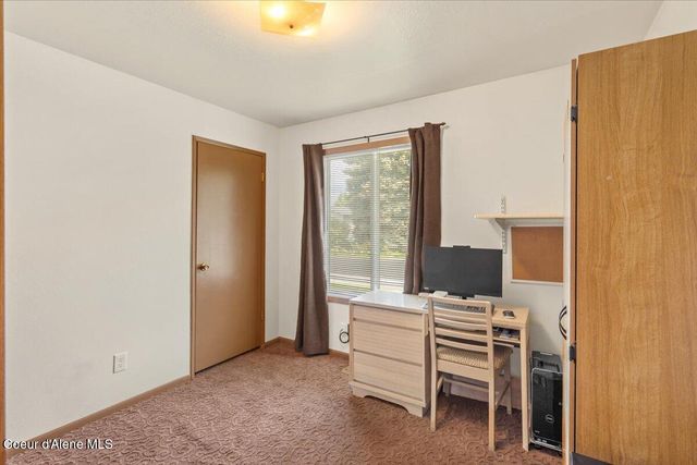 9675 N Valley WAY, Hayden, ID 83835