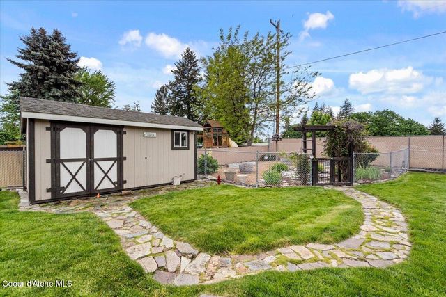 9675 N Valley WAY, Hayden, ID 83835