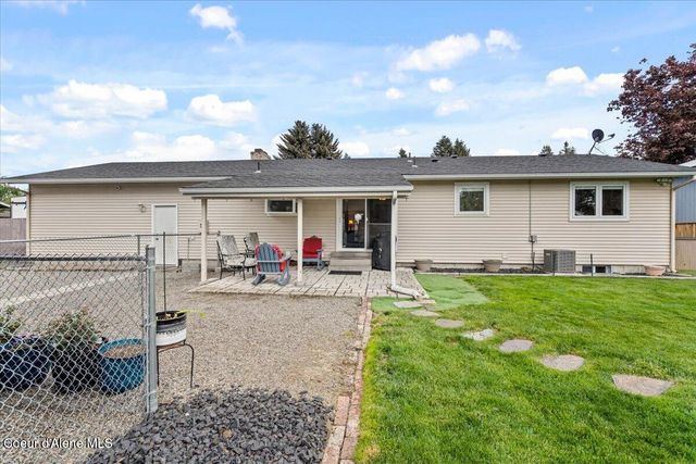 9675 N Valley WAY, Hayden, ID 83835