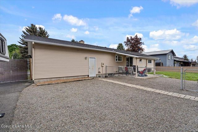 9675 N Valley WAY, Hayden, ID 83835
