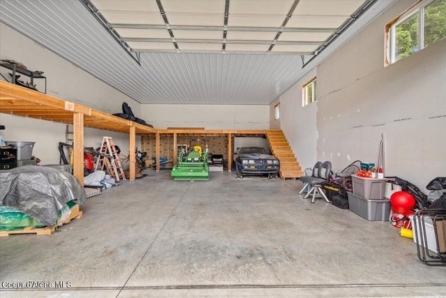 9675 N Valley WAY, Hayden, ID 83835