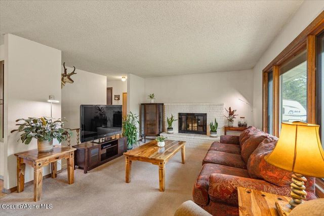 9675 N Valley WAY, Hayden, ID 83835