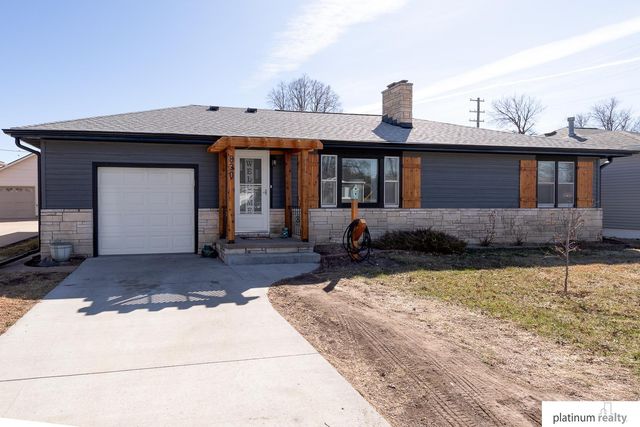 830 N Grant Street, Fremont, NE 68025