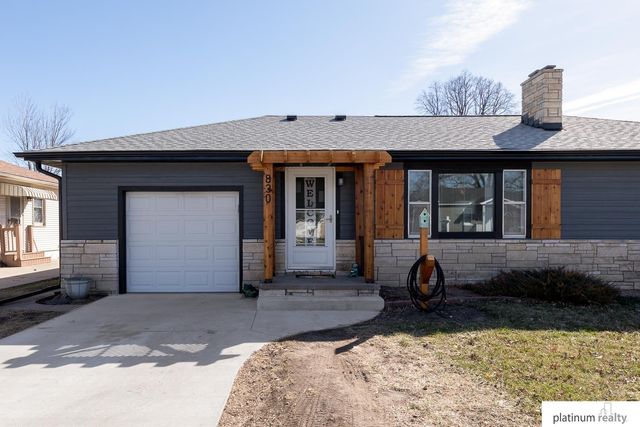 830 N Grant Street, Fremont, NE 68025