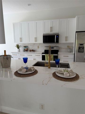 1819 Mariners Ln 1819, Weston, FL 33327