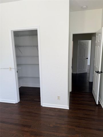 1819 Mariners Ln 1819, Weston, FL 33327