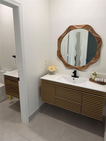 1819 Mariners Ln 1819, Weston, FL 33327