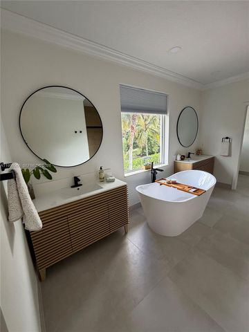 1819 Mariners Ln 1819, Weston, FL 33327